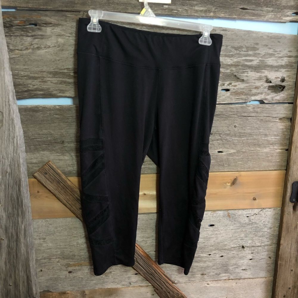 MAURICES Plus Size 1(1X) Black Compression Activewear Leggings